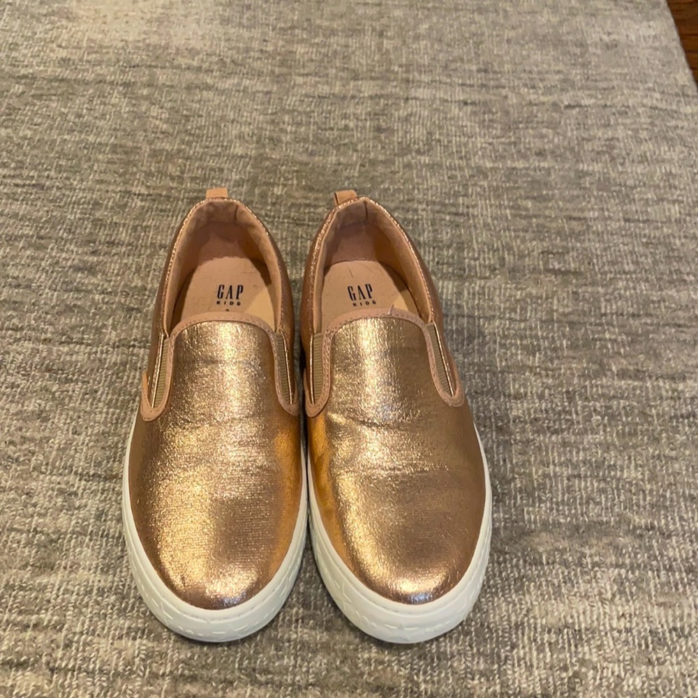 Gap slip in rose gold sneakers - *Never Worn*